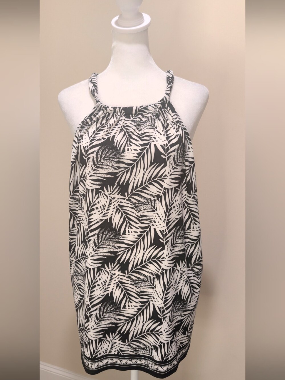 Max Studio Black & White Palm-Print Halter Top